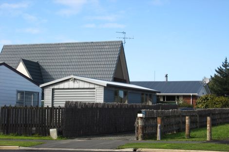 Photo of property in 13 Canberra Place, Waldronville, Dunedin, 9018