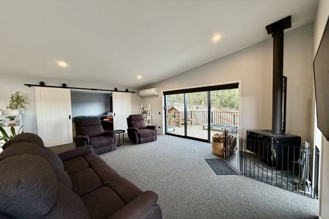 Photo of property in 17 Rexs Way, Green Island, Dunedin, 9018