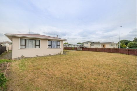 Photo of property in 1 Austin Place, Awapuni, Palmerston North, 4412