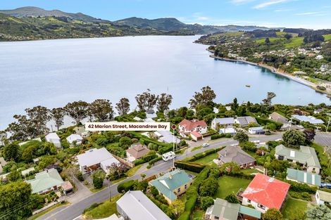 Photo of property in 42 Marion Street, Macandrew Bay, Dunedin, 9014