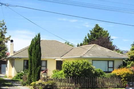 Photo of property in 16 Kerrs Road, Linwood, Christchurch, 8062