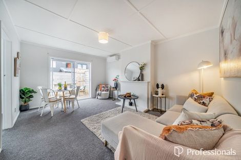 Photo of property in 5 Swainson Street, Naenae, Lower Hutt, 5011