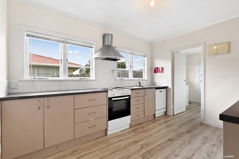 Photo of property in 1/53 Bruce Road, Glenfield, Auckland, 0629