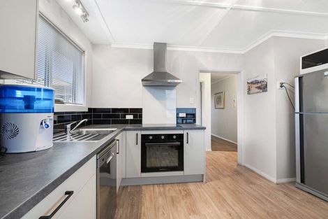 Photo of property in 22 Egmont Street, Castlecliff, Whanganui, 4501