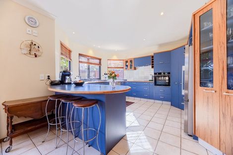 Photo of property in 3 Shearwater Rise, Paraparaumu Beach, Paraparaumu, 5032