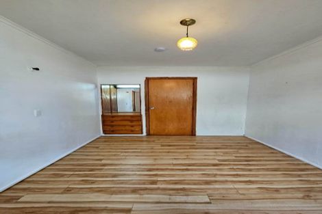 Photo of property in 2/12 Hamilton Place, Glenfield, Auckland, 0629