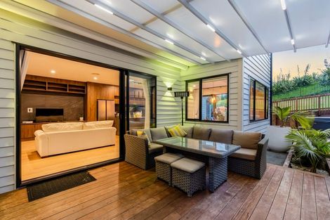 Photo of property in 55 Godfrey Drive, Orewa, 0931