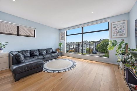 Photo of property in 26 Windlass Street, Long Bay, Auckland, 0630