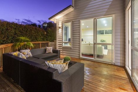Photo of property in 9 Carex Way, Long Bay, Auckland, 0630