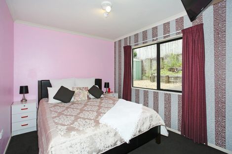 Photo of property in 14a Collingwood Road, Waiuku, 2123