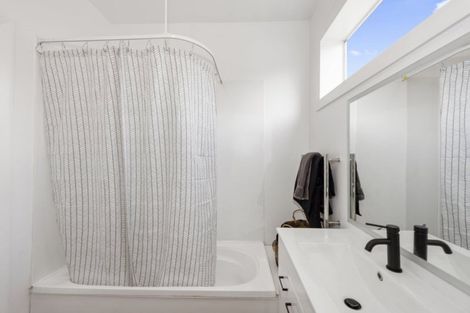 Photo of property in 120a Somerfield Street, Somerfield, Christchurch, 8024