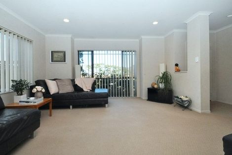Photo of property in 30 Skelton Avenue, Randwick Park, Auckland, 2105