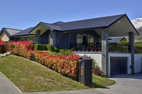 Photo of property in 6 Oxfordshire Avenue, Lower Shotover, Queenstown, 9304