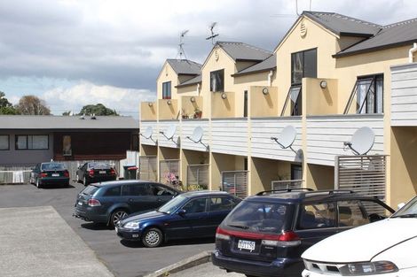 Photo of property in 35e Waller Street, Onehunga, Auckland, 1061