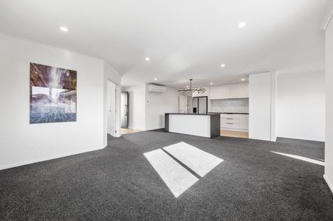 Photo of property in 3/48a Celia Street, Stratford, 4332