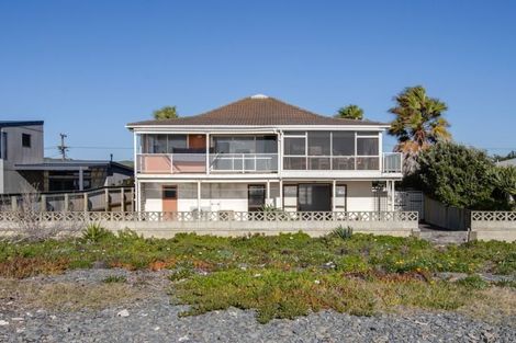 Photo of property in 237 Clifton Road, Te Awanga, 4102