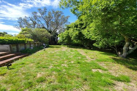 Photo of property in 10 Hillview Crescent, Paparangi, Wellington, 6037