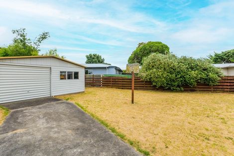 Photo of property in 9 Cypress Grove, Paraparaumu, 5032