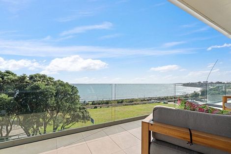 Photo of property in The Reef, 93 Saint Aubyn Street, New Plymouth, 4310