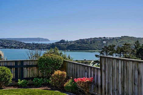 Photo of property in 32 Aspiring Terrace, Aotea, Porirua, 5024