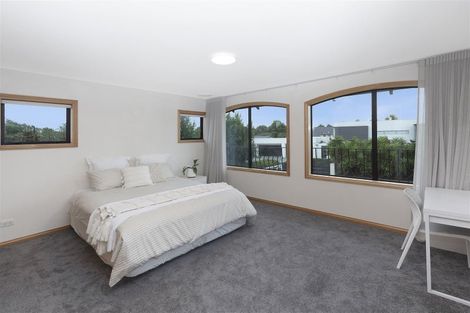 Photo of property in 12 Taunton Green, Papanui, Christchurch, 8052