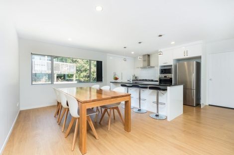 Photo of property in 143a Hutchinsons Road, Bucklands Beach, Auckland, 2014