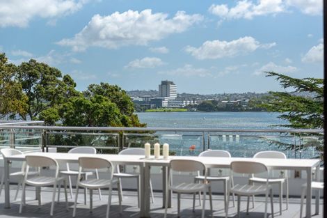 Photo of property in 10/258 Hurstmere Road, Takapuna, Auckland, 0622