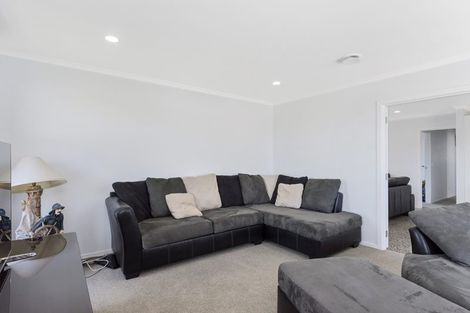 Photo of property in 9 Kamahi Crescent, Papamoa Beach, Papamoa, 3118