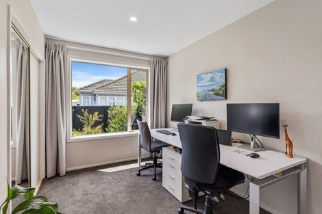 Photo of property in 40 Pitcairn Crescent, Bryndwr, Christchurch, 8053