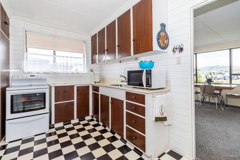 Photo of property in 5-5a Rugby Street, Waimate, 7924