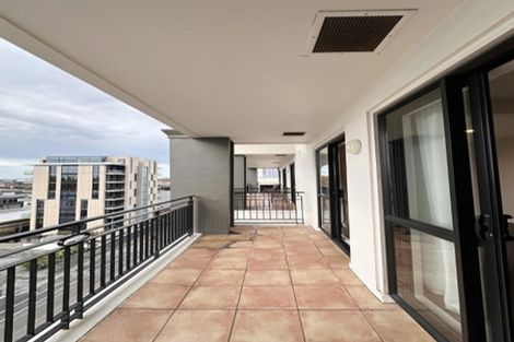 Photo of property in West Fitzroy, 7g/66 Armagh Street, Christchurch Central, Christchurch, 8013