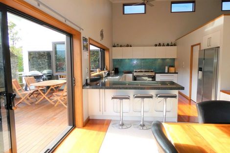 Photo of property in 72 Ahau Street, Moana, 7872