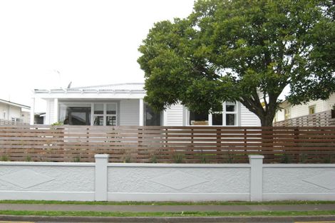 Photo of property in 63 Record Street, Fitzroy, New Plymouth, 4312
