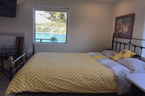 Photo of property in 52 Seaview Road, Paremata, Porirua, 5024