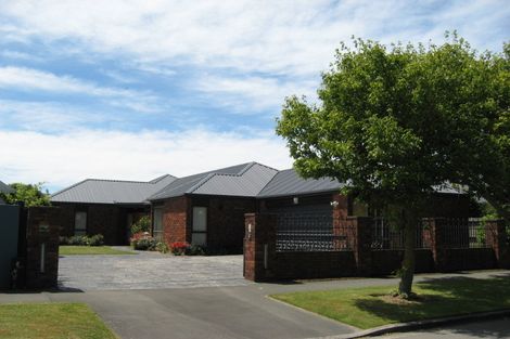 Photo of property in 7 Huntingdon Place Avonhead Christchurch City