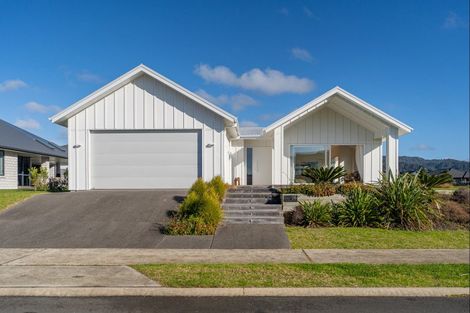 Photo of property in 26 Awatea Drive, Whitianga, 3510