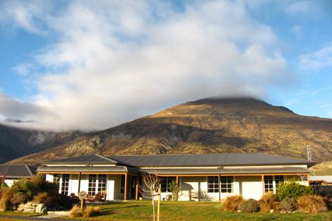 Photo of property in 72 Howards Drive, Lake Hayes, Queenstown, 9304