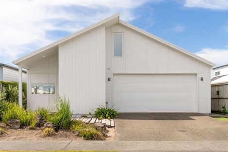 Photo of property in 5 Knightia Drive, Papamoa Beach, Papamoa, 3118