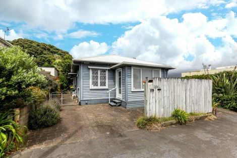 Photo of property in 259 Saint Aubyn Street, New Plymouth, 4310