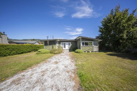 Photo of property in 36 Home Street, Manapouri, 9679