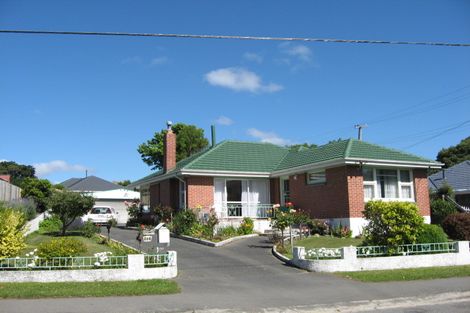 Photo of property in 231 Fifield Terrace, Opawa, Christchurch, 8023