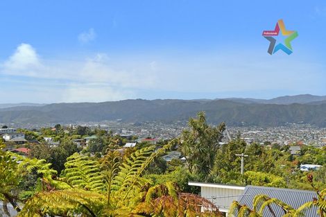 Photo of property in 59 Pokohiwi Road, Normandale, Lower Hutt, 5010