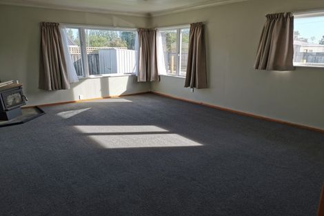 Photo of property in 71 Makora Road, Masterton, 5810