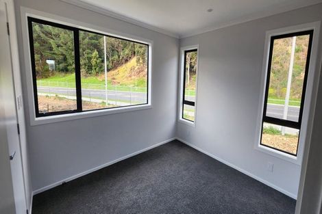 Photo of property in 2 Doug Jensen Street, Wallaceville, Upper Hutt, 5018