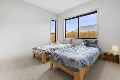 Photo of property in 8 Hebbard Court, Albert Town, Wanaka, 9305