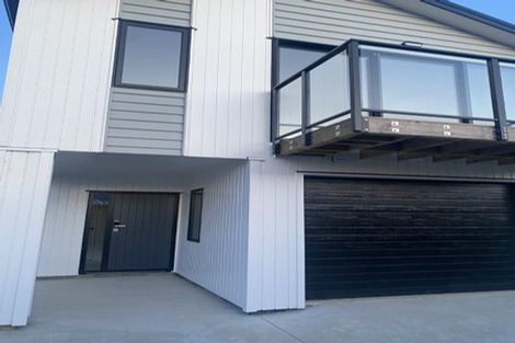 Photo of property in 6c Grays Road, Plimmerton, Porirua, 5026