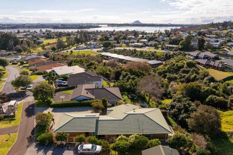 Photo of property in 39 Bayvista Close, Welcome Bay, Tauranga, 3112