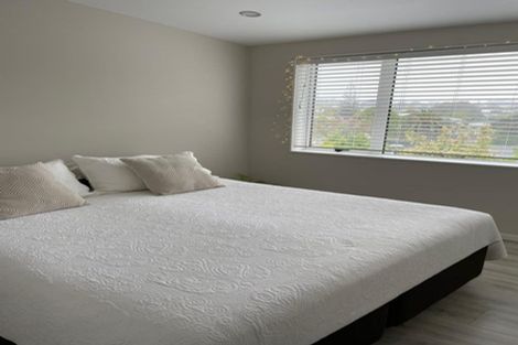 Photo of property in 10 Sequoia Place, Sunnynook, Auckland, 0620