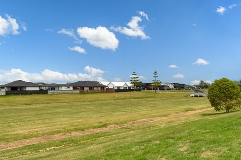 Photo of property in 3 Ponga Place, Papamoa Beach, Papamoa, 3118