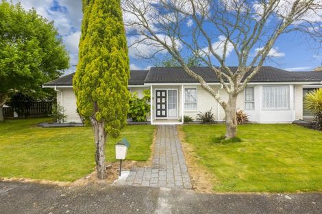 Photo of property in 4 Roband Crescent, Brown Owl, Upper Hutt, 5018
